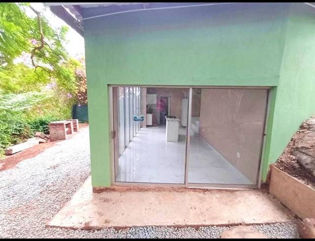 2 BEDROOM PROPERTY TO RENT IN BEREA WEST